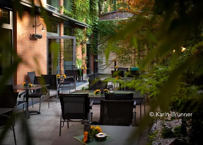 Hotel Living Prinzessin Elisabeth Munich