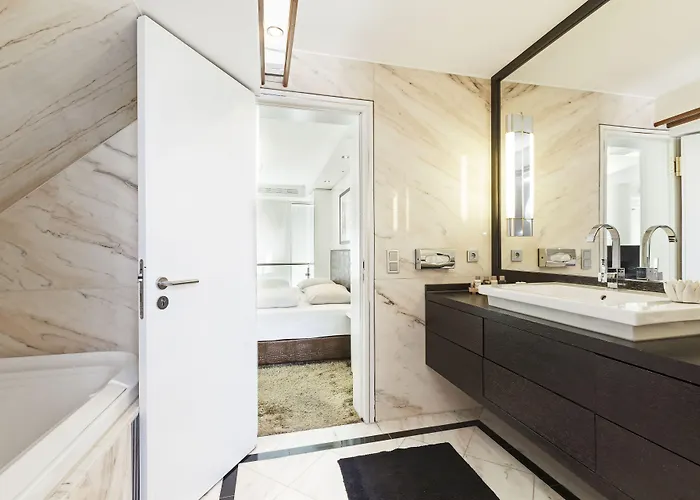 Hotel Living Prinzessin Elisabeth Munich