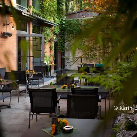 Hotel Living Prinzessin Elisabeth Munich