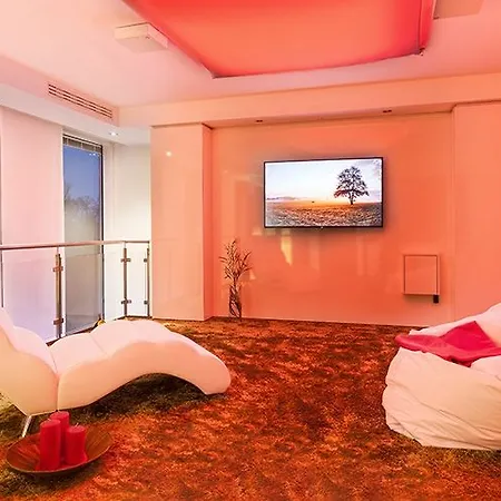 Hotel Living Prinzessin Elisabeth Munich